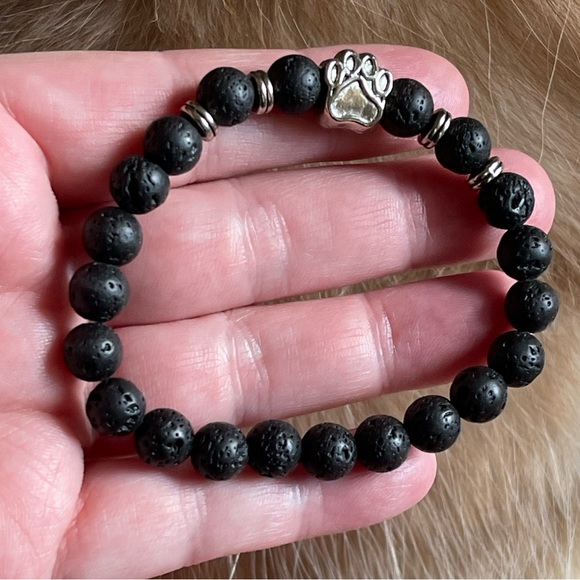 PAW lava stone bracelet - Picture 3 of 4